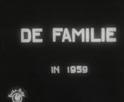 Bestand:De familie in 1959 titel.jpg