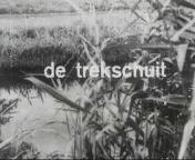 Bestand:De trekschuit (1935) titel.jpg