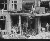 Gevolgen van het Engels bombardement op Rotterdam.jpg