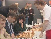 Bestand:Wereldrecord simultaan schaken.jpg