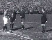 Bestand:Voetbalwedstrijd Nederland - Belgie (1927).jpg