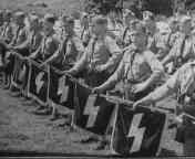 Zomerwedstrijden van de Hitler Jugend en de nationale Jeugdstorm.jpg