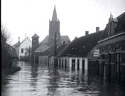 Bestand:Overstroming (1926).jpg