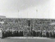 Bestand:Zang- en muziekdemonstratie in het stadion (1925).jpg