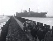 Bestand:Stranding van het italiaanse schip Sirena (1926).jpg