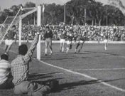 Voetbalwedstrijd Suriname - Rode SterTsjechoslowakije.jpg