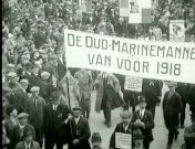 Bestand:Communistische demonstratie tegen de vlootwet (1923).jpg