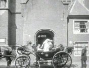 Bestand:Koninklijk bezoek (1925).jpg