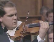 Bestand:Jaap van Zweden speelt Paganini.jpg