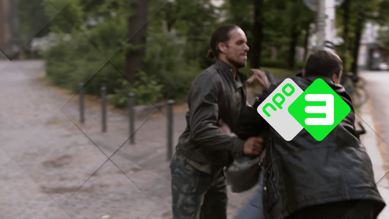 Bestand:NPO3 2014 Promo Homeland 2.png